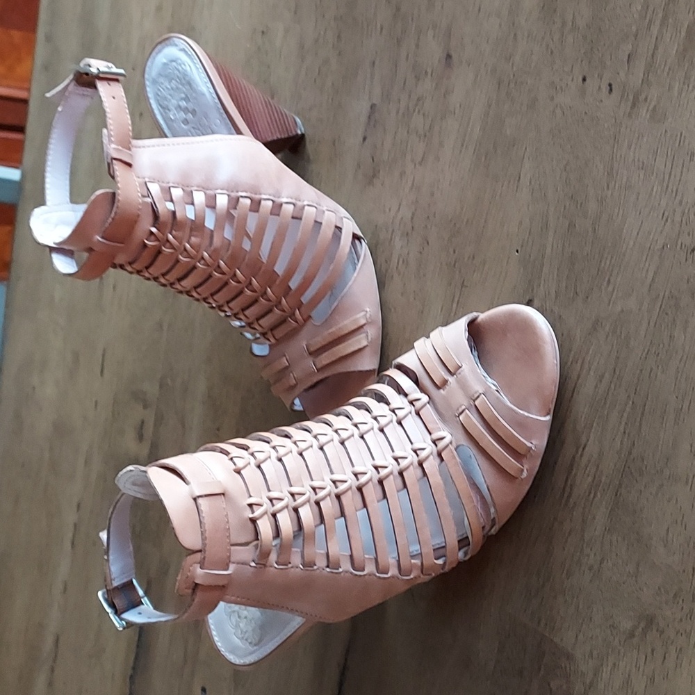 Vince Camuto heels 👠,  VGUC, Sz 75
